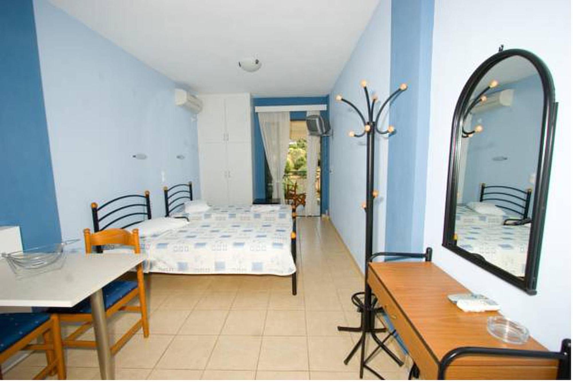 Sagini Boutique Hotel Loutrá Edipsoú Rom bilde