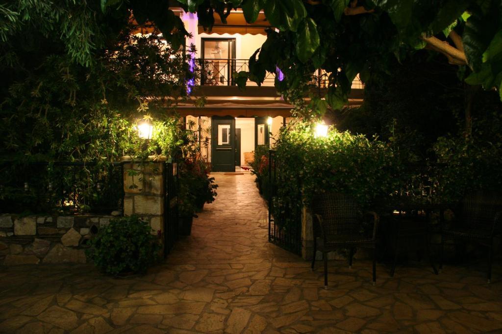 Sagini Boutique Hotel Loutrá Edipsoú Rom bilde