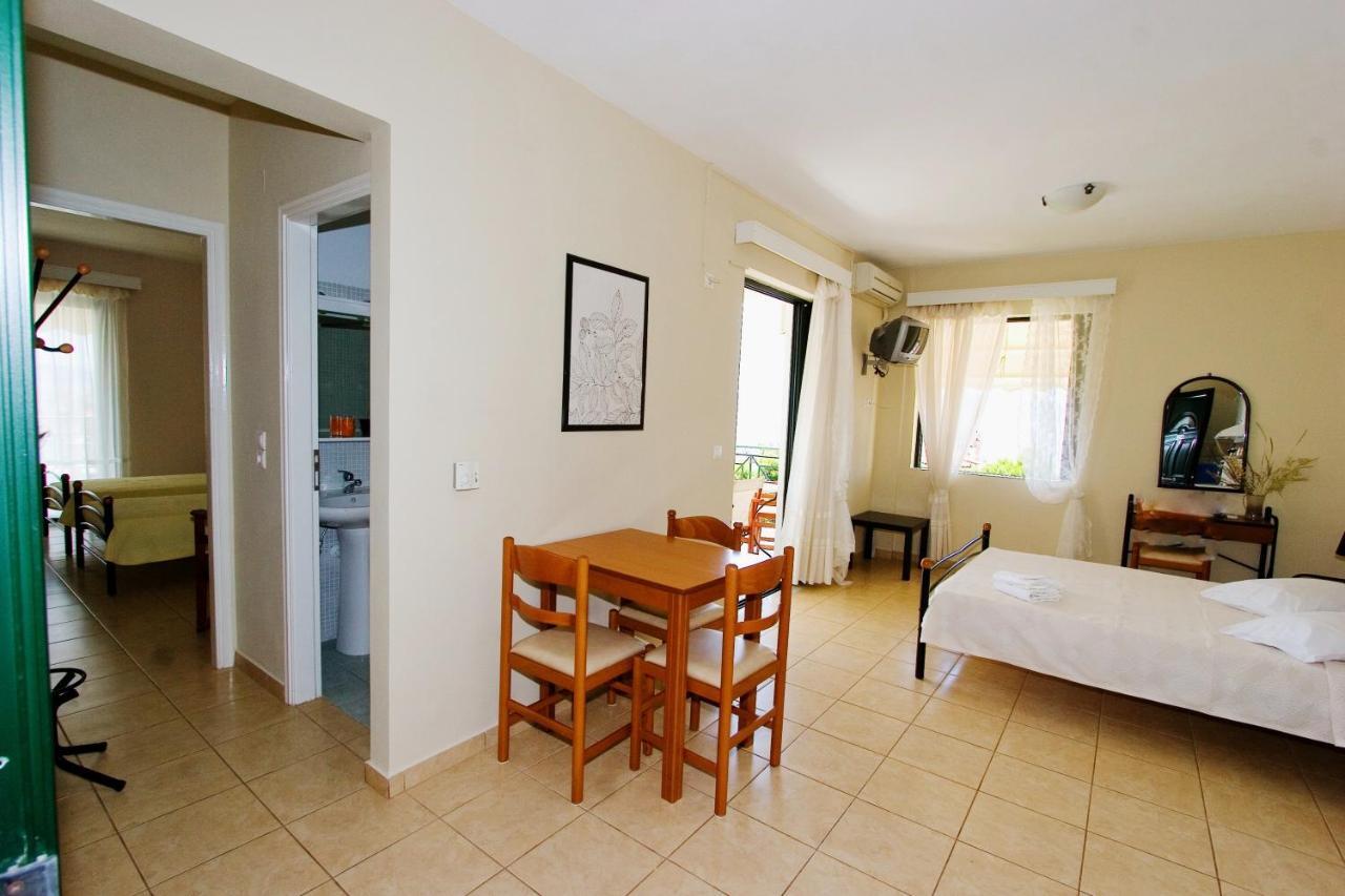 Sagini Boutique Hotel Loutrá Edipsoú Rom bilde